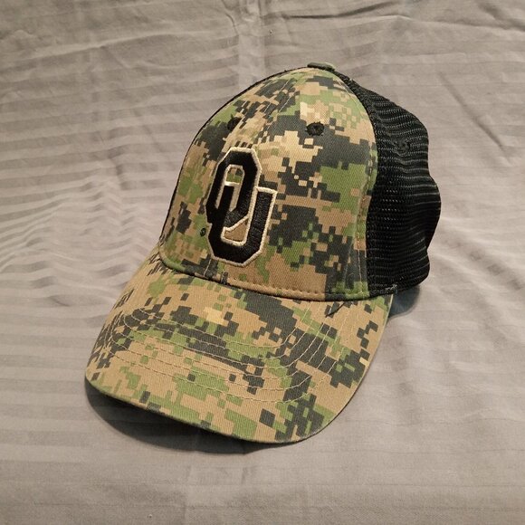 OU Sooners / Oklahoma University Camouflage Pattern Embroidered Logo Ball Cap - Picture 1 of 10